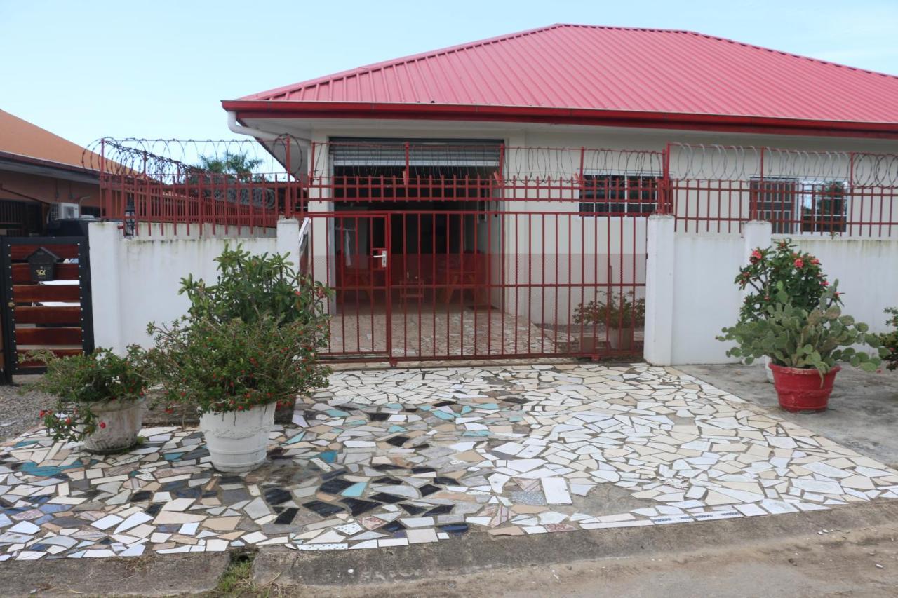 Dubbel Woonhuis Selderiestraat Paramaribo Luaran gambar