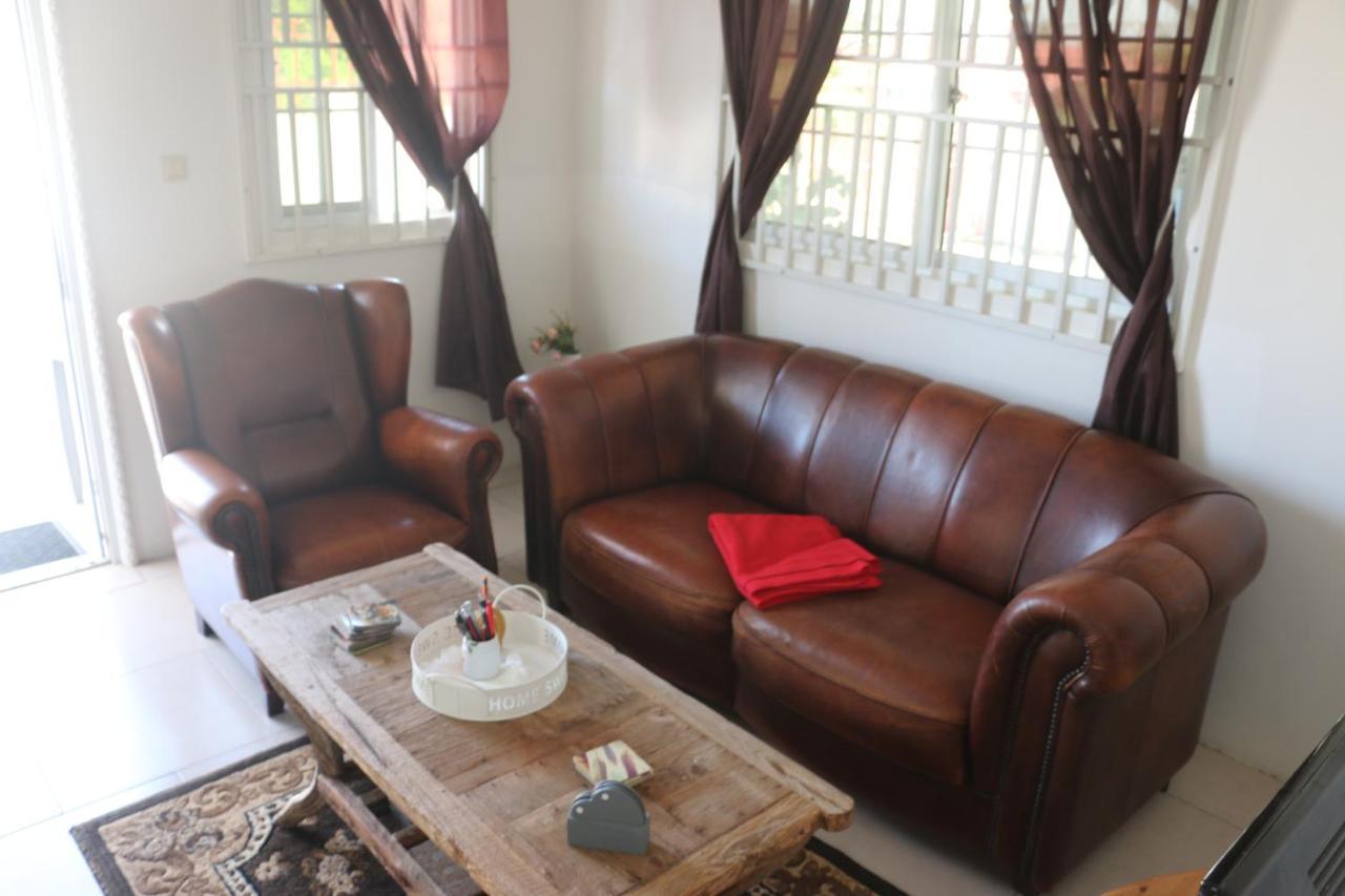 Dubbel Woonhuis Selderiestraat Paramaribo Luaran gambar